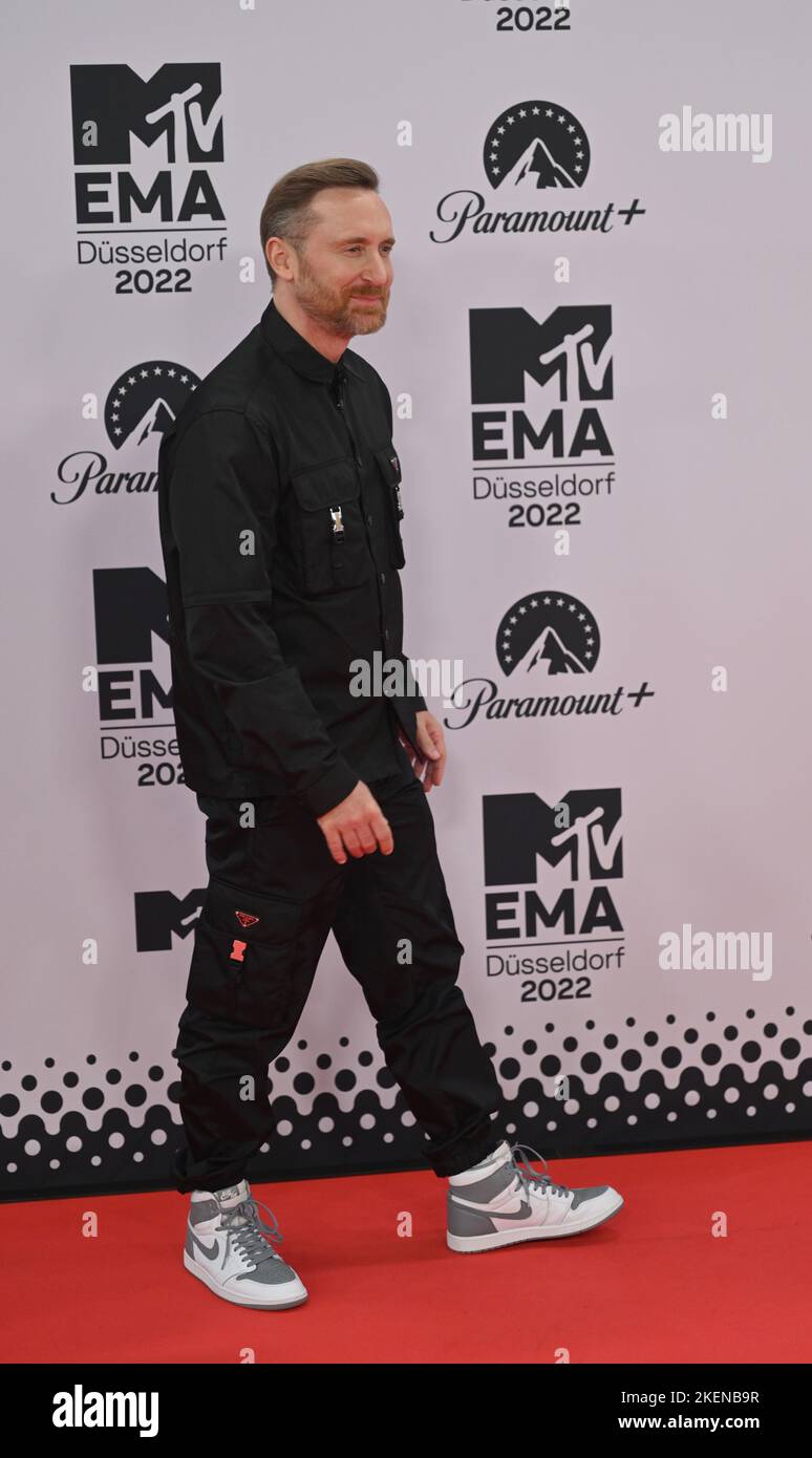 Düsseldorf, Allemagne. 13th novembre 2022. David Guetta arrive pour les MTV Europe Music Awards au PSD Bank Dome. Les prix sont remis par la chaîne musicale MTV. Credit: Henning Kaiser/dpa/Alay Live News Banque D'Images