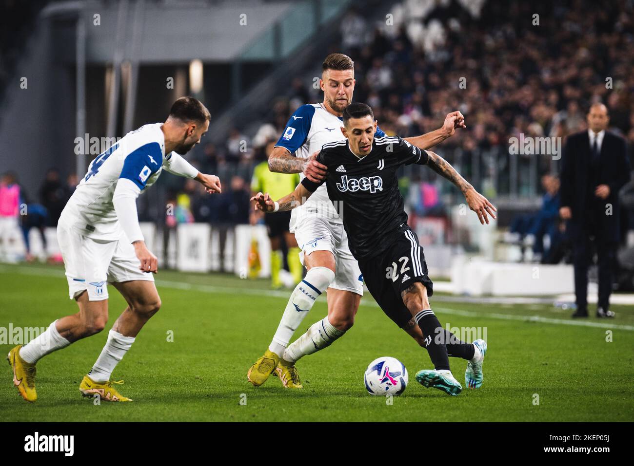 Turin, ItalyTURIM, tu - 13.11.2022: JUVENTUS X LAZIO CAMPEONATO ITALIANO - football - Juventus X Lazio - jeu valable pour le 15th tour du Championnat italien, tenu au stade Allianz à Turin, ce dimanche (30), sur la photo Di Maria (22) (photo: Luca Castro/Fotoarena) Banque D'Images Turin, ItalyTURIM, tu - 13.11.2022: JUVENTUS X LAZIO CAMPEONATO ITALIANO - football - Juventus X Lazio - jeu valable pour le 15th tour du Championnat italien, tenu au stade Allianz à Turin, ce dimanche (30), sur la photo Di Maria (22) (photo: Luca Castro/Fotoarena) Banque D'Images