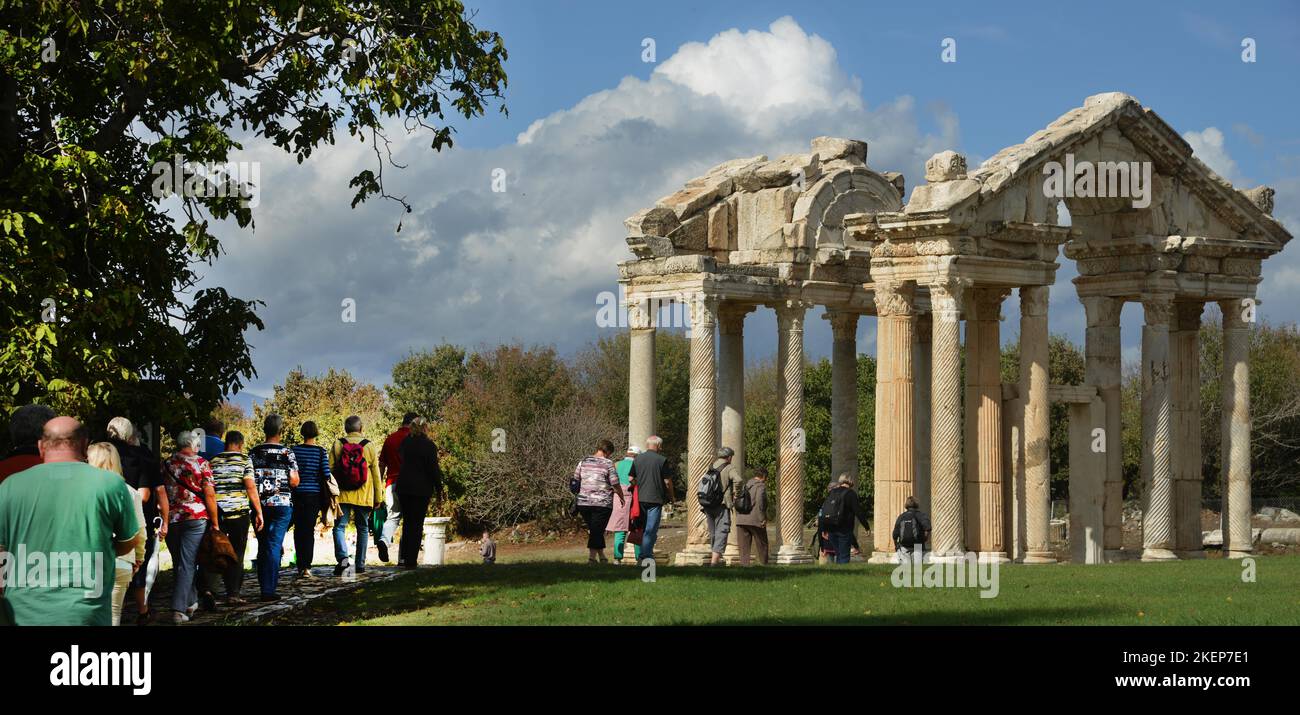 TUR, Turquie, Côte Ouest : les touristes rencontrent des preuves impressionnantes de l'histoire romaine et grecque lors d'un aller-retour à travers la Turquie occidentale et à la Banque D'Images