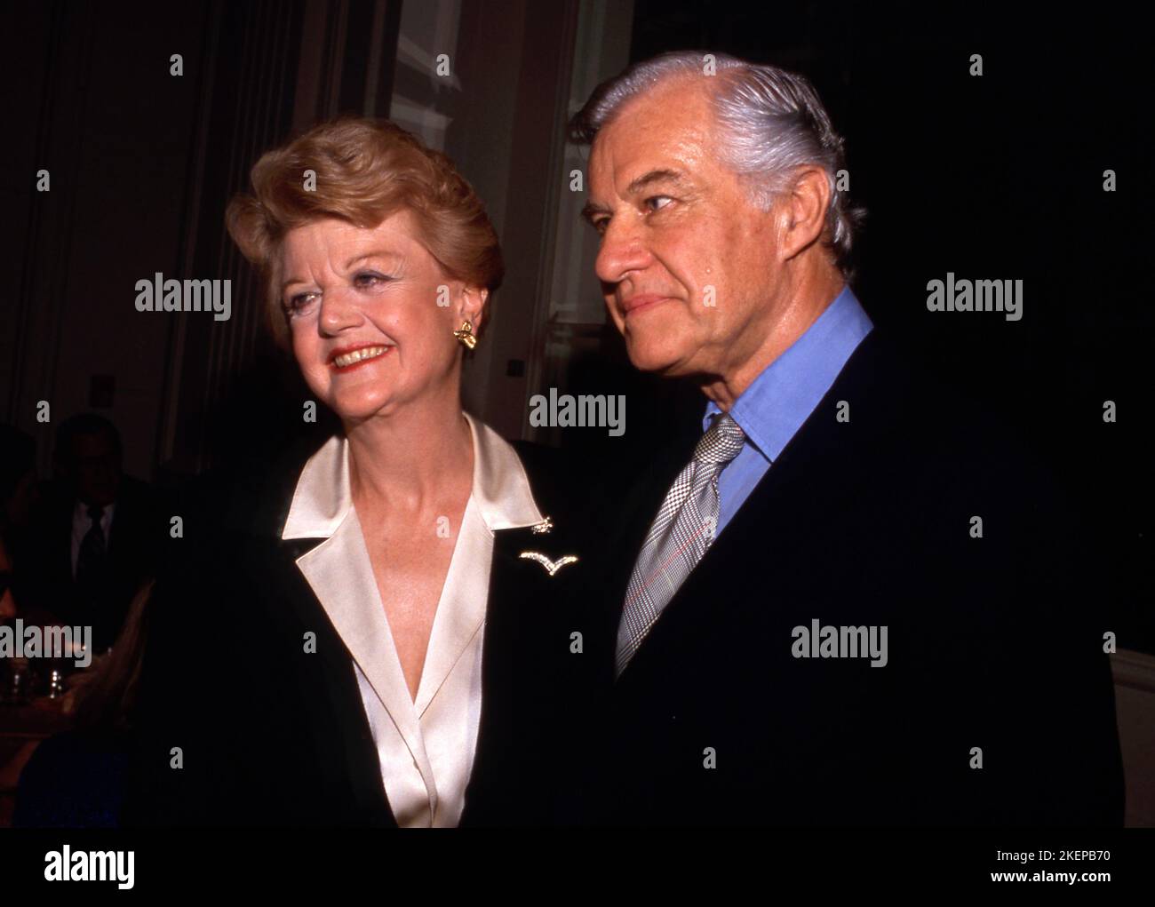 Angela Lansbury et Peter Shaw à l'académie de télévision hommage à Angela Lansbury à l'hôtel Beverly Hilton - 22 février 1990 à l'hôtel Beverly Hilton à Beverly Hills, Californie crédit: Ralph Dominguez/MediaPunch Banque D'Images