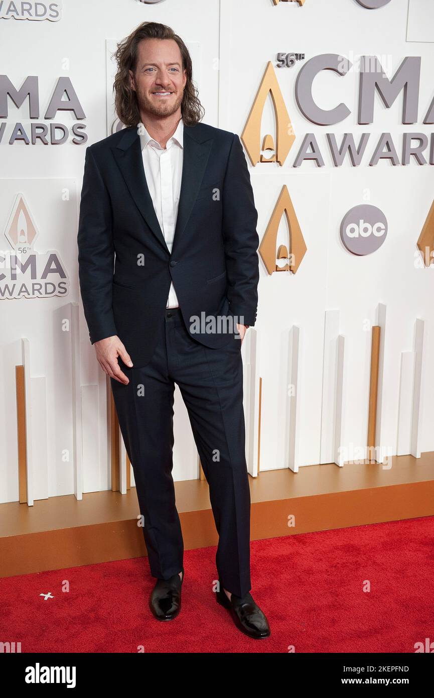 09 novembre 2022 - Nashville, Tennessee; États-Unis - TYLER HUBBARD arrive aux CMA Awards 56th qui ont eu lieu au Bridgestone Arena situé dans le centre-ville de Nashville. Copyright 2022 Jason Moore. (Image de crédit : © Jason Moore/ZUMA Press Wire) Banque D'Images