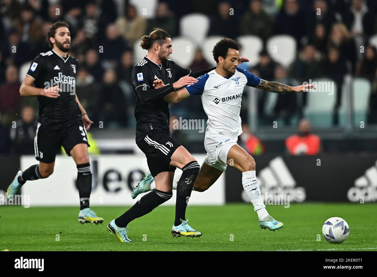 Turin, Italie. 13th novembre 2022. Felipe Anderson (Latium)Adrien Rabiot (Juventus) pendant la série italienne Un match entre Juventus 3-0 Lazio au stade Allianz sur 13 novembre 2022 à Turin, Italie. Credit: Maurizio Borsari/AFLO/Alay Live News Credit: AFLO Co. Ltd./Alay Live News Banque D'Images Turin, Italie. 13th novembre 2022. Felipe Anderson (Latium)Adrien Rabiot (Juventus) pendant la série italienne Un match entre Juventus 3-0 Lazio au stade Allianz sur 13 novembre 2022 à Turin, Italie. Credit: Maurizio Borsari/AFLO/Alay Live News Credit: AFLO Co. Ltd./Alay Live News Banque D'Images