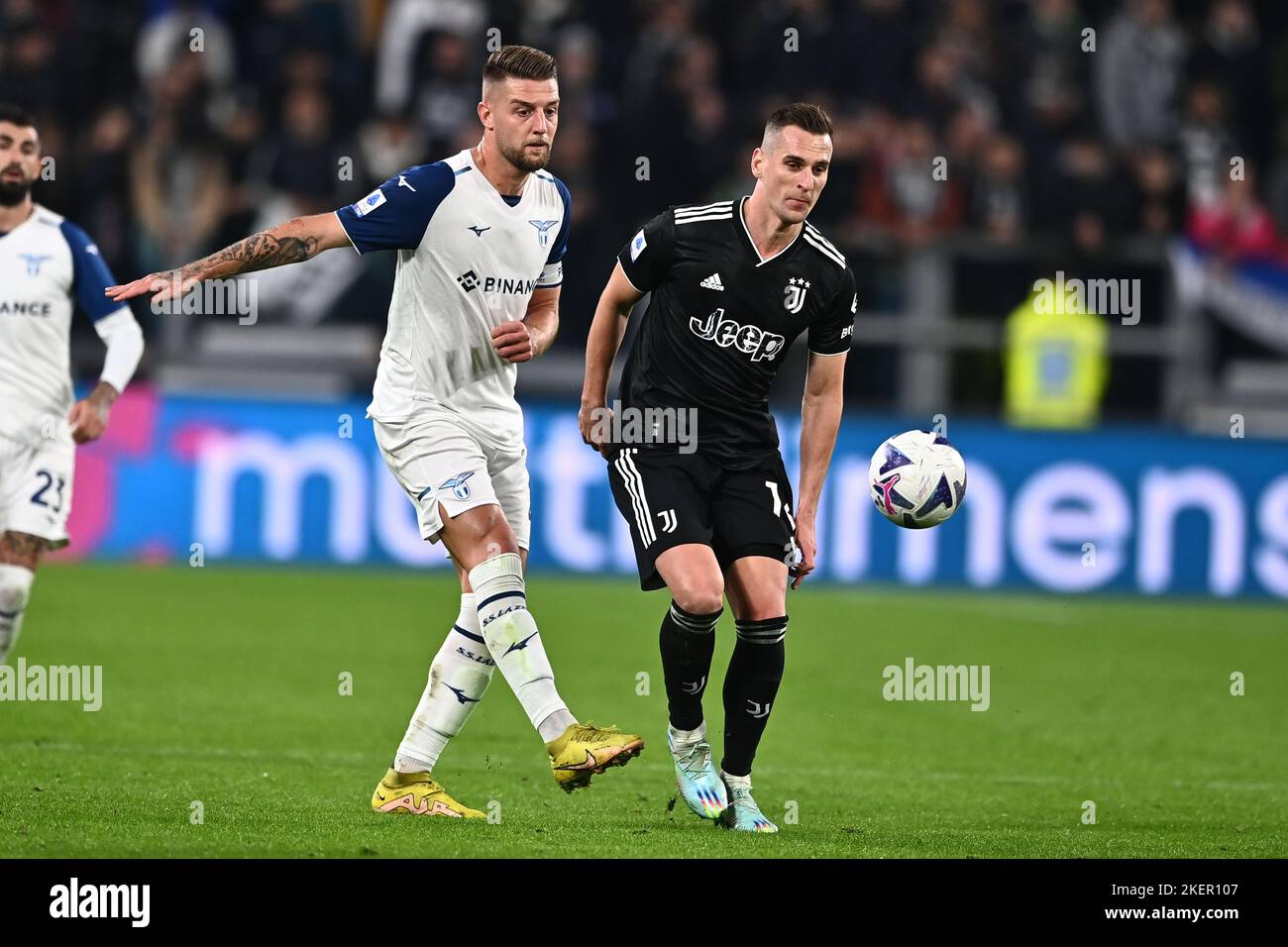 Turin, Italie. 13th novembre 2022. Arkadiusz Milik (Juventus)Sergej Milinkovic-Savic (Latium) pendant la série italienne Un match entre Juventus 3-0 Latium au stade Allianz de 13 novembre 2022 à Turin, Italie. Credit: Maurizio Borsari/AFLO/Alay Live News Credit: AFLO Co. Ltd./Alay Live News Banque D'Images Turin, Italie. 13th novembre 2022. Arkadiusz Milik (Juventus)Sergej Milinkovic-Savic (Latium) pendant la série italienne Un match entre Juventus 3-0 Latium au stade Allianz de 13 novembre 2022 à Turin, Italie. Credit: Maurizio Borsari/AFLO/Alay Live News Credit: AFLO Co. Ltd./Alay Live News Banque D'Images