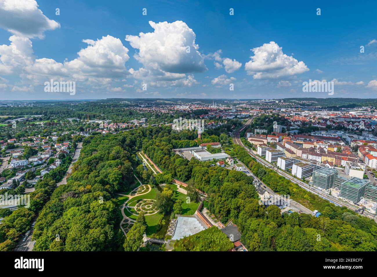 La ville de Neu Ulm dans la Souabe autour du parc Glacis d'en haut Banque D'Images