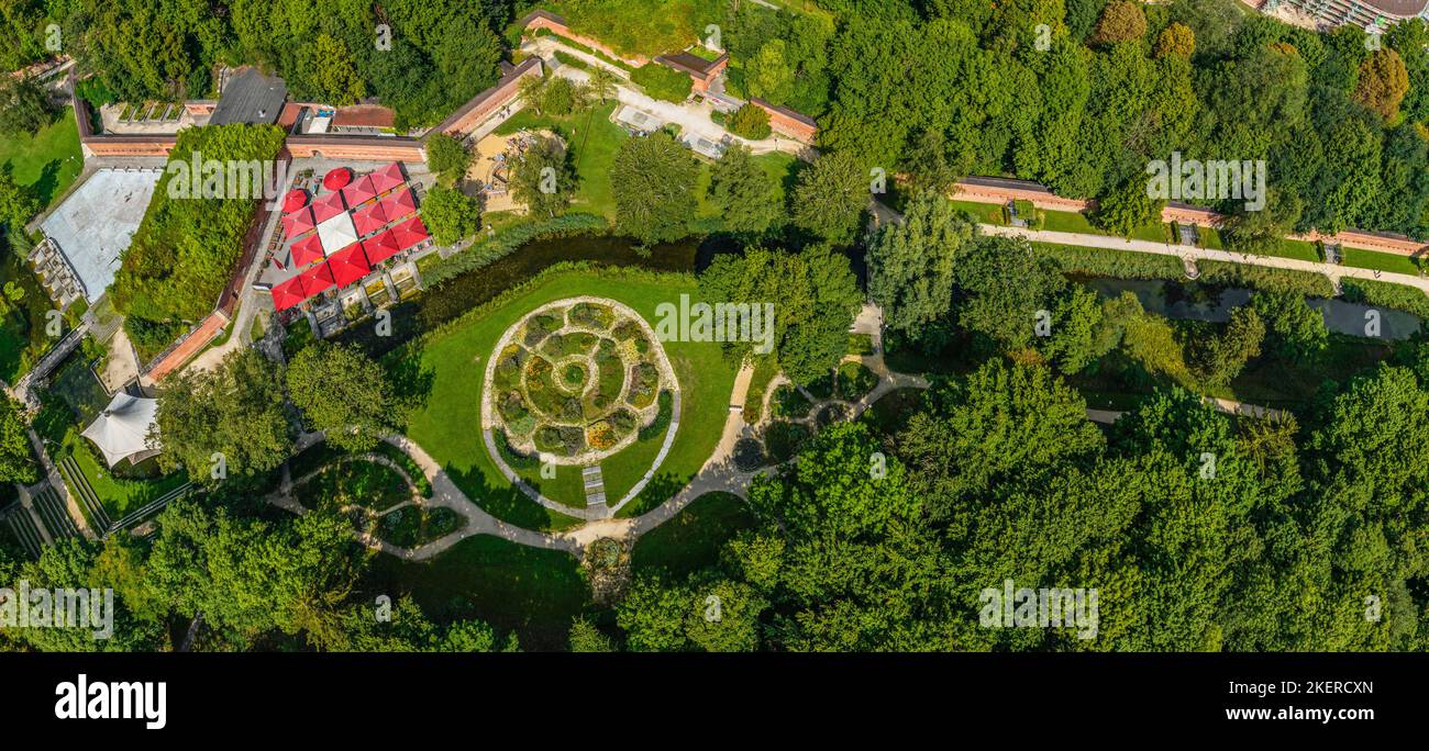 La ville de Neu Ulm dans la Souabe autour du parc Glacis d'en haut Banque D'Images