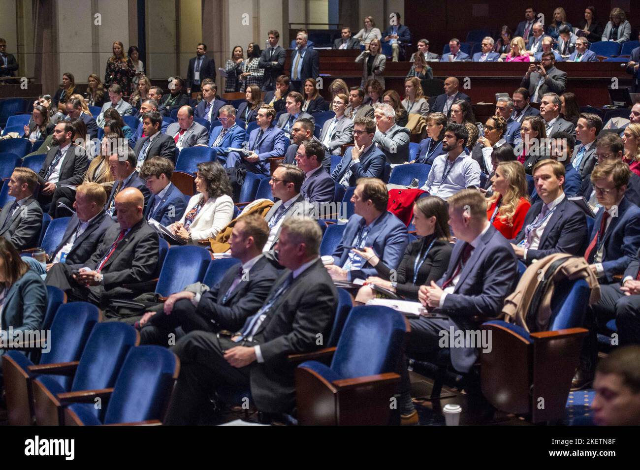 Washington, États-Unis. 14th novembre 2022. Les membres élus de la Chambre des représentants se réunissent dans l'Auditorium du Centre des visiteurs du Capitole pour leur premier programme d'orientation au Capitole des États-Unis à Washington, DC, lundi 14 novembre 2022. Photo de Bonnie Cash/UPI Credit: UPI/Alay Live News Banque D'Images