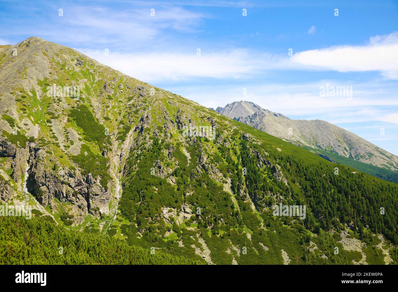 Le dernier téléphérique vers Solisko est une route de montagne vers la montagne Predne Solisko à 2093 m au-dessus du niveau de la mer et Strbske Solisko à 2302 m au-dessus du niveau de la mer. (C Banque D'Images