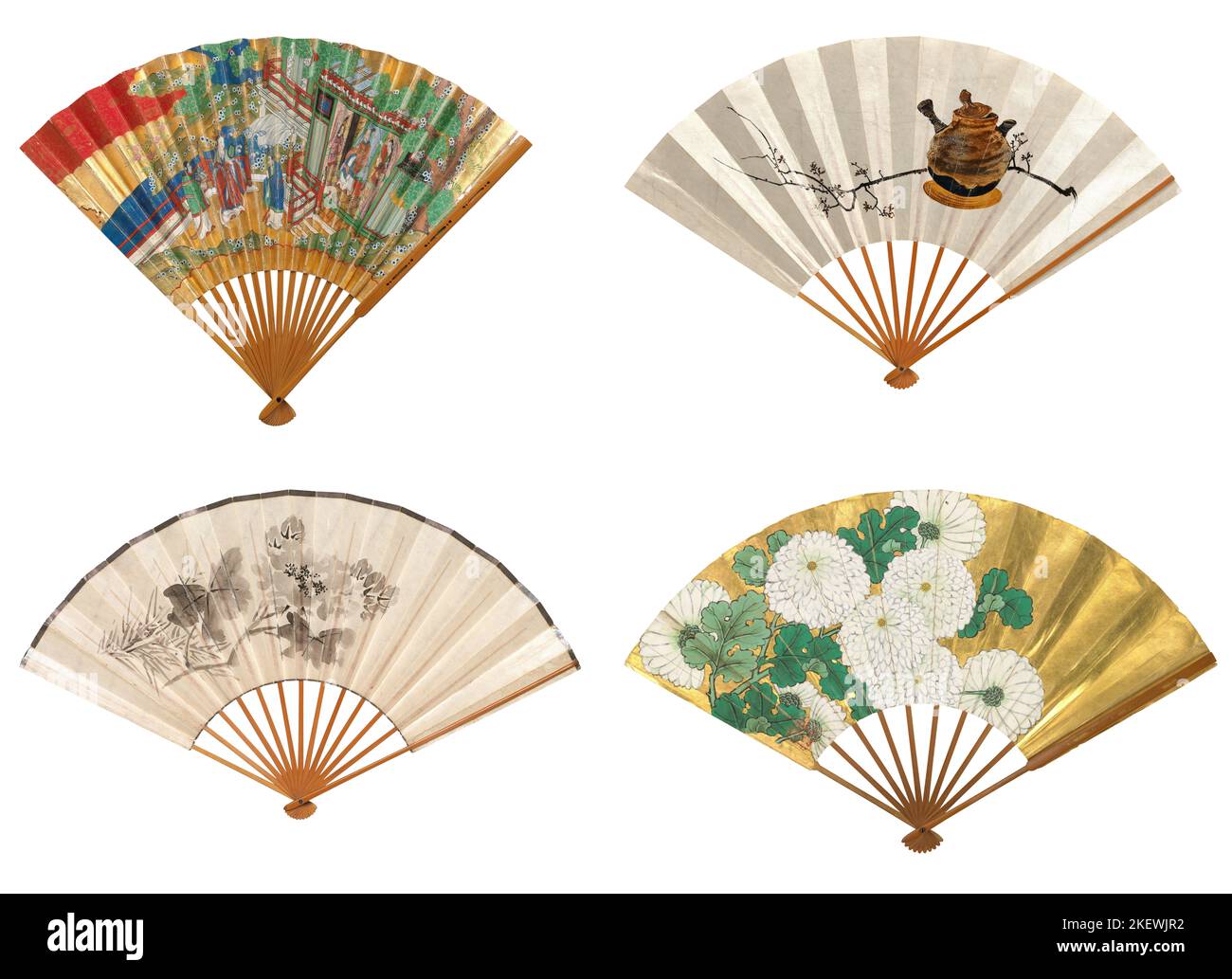 Ancienne collection de ventilateurs pliants japonais du début du 19th siècle, véritable accessoire décoratif ancien isolé Banque D'Images