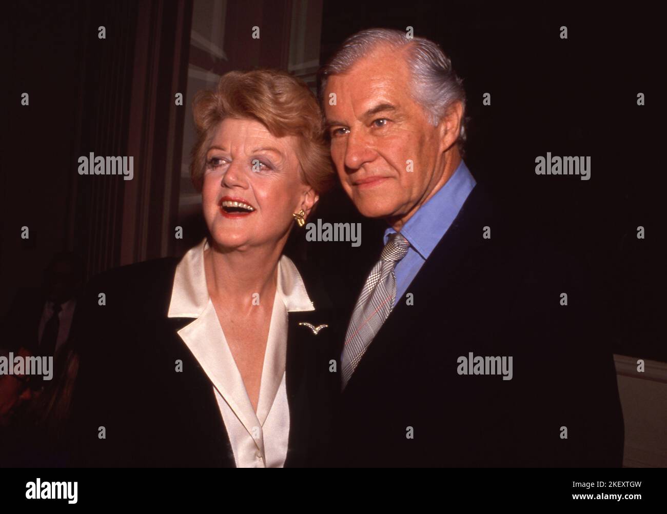 Angela Lansbury et Peter Shaw à l'académie de télévision hommage à Angela Lansbury à l'hôtel Beverly Hilton - 22 février 1990 à l'hôtel Beverly Hilton à Beverly Hills, Californie crédit: Ralph Dominguez/MediaPunch Banque D'Images