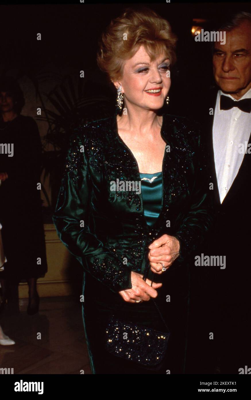 Angela Lansbury et Peter Shaw à l'occasion des Golden Globe Awards 45th sur 23 janvier 1988 à l'hôtel Beverly Hilton de Beverly Hills, en Californie. Crédit: Ralph Dominguez/MediaPunch Banque D'Images