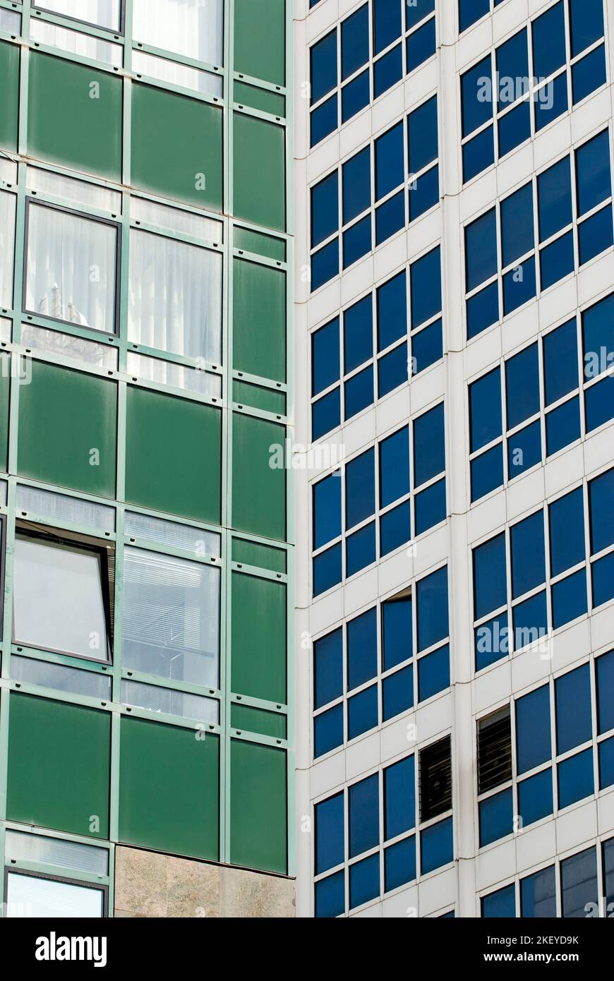 Résumé de l'architecture d'un immeuble de bureaux modernes Banque D'Images