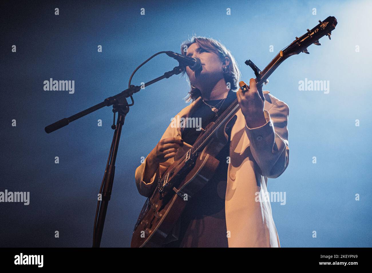 Copenhague. Danemark. 13th, novembre 2022. Le chanteur, musicien et compositeur suédois Freja The Dragon interprète un concert à VEGA à Copenhague. (Crédit photo: Gonzales photo - Thomas Rungstrom). Banque D'Images