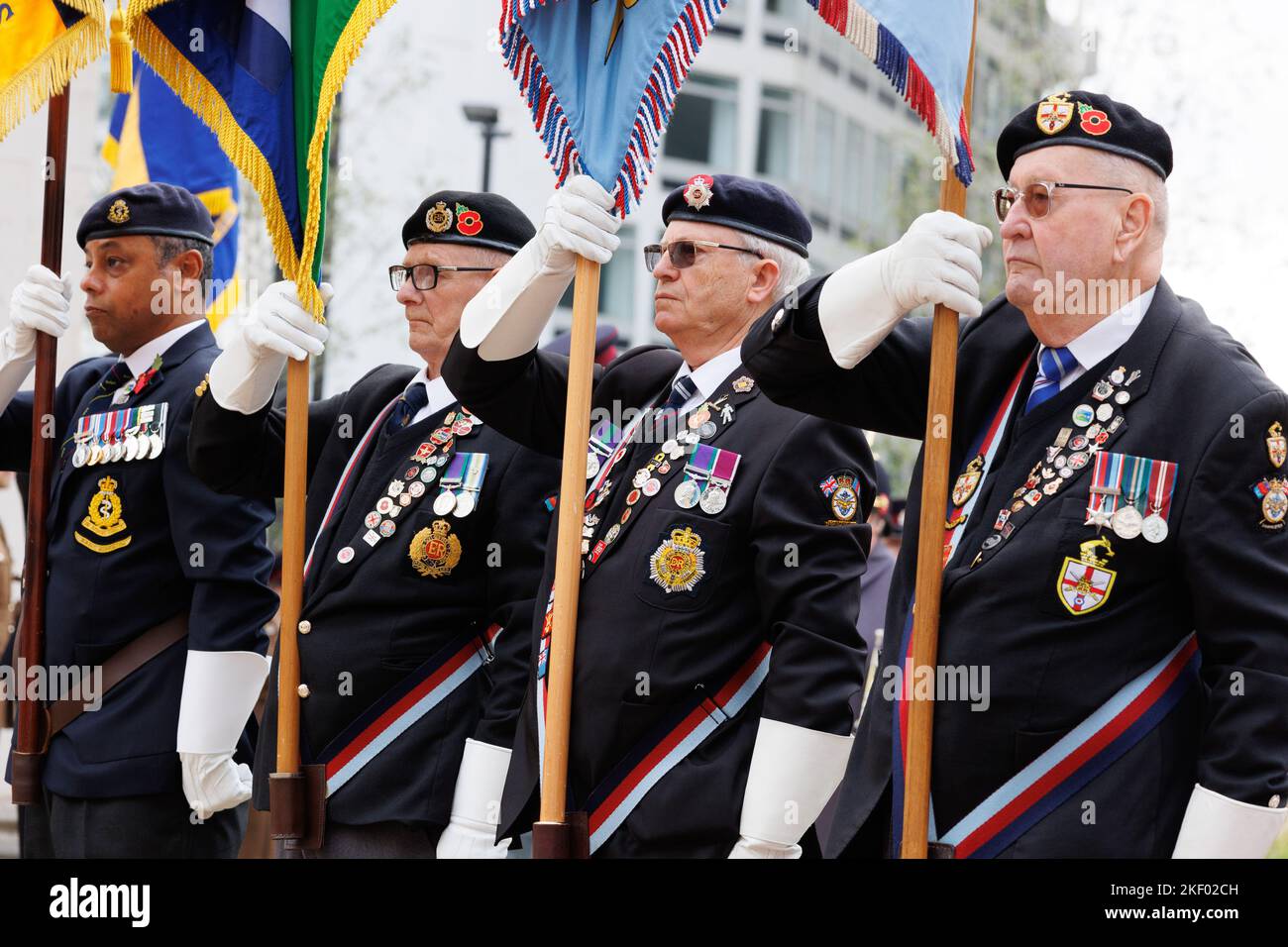 Le service Aristice dans le centre-ville de Birmingham au 11am sur 11 novembre 2022. Le service auquel assistait le Maire a eu lieu à l'extérieur de la salle de la mémoire. Banque D'Images