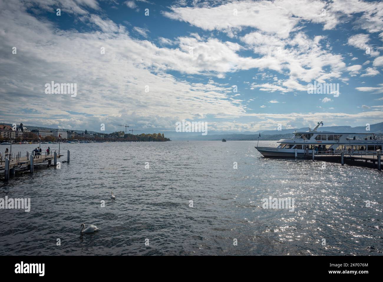 Débarcadère du bateau sur le lac de Zurich, Suisse Banque D'Images