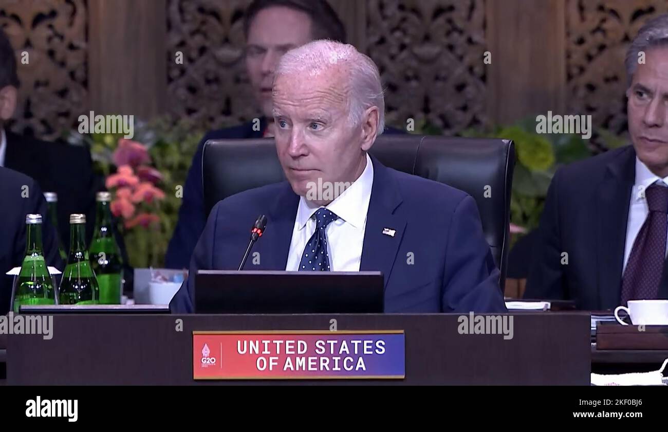 Le président américain Joe Biden s'exprime lorsqu'il participe à l'événement parallèle du Partenariat pour l'infrastructure mondiale et l'investissement (PGII) au Sommet de G20. Photo par G20 Indonésie / UPI Banque D'Images