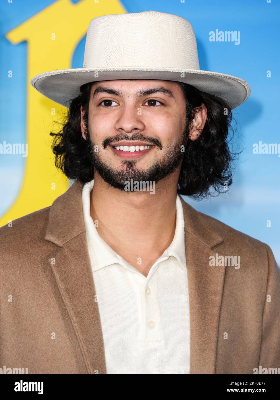 XOLO Maridueña (Xolo Mariduena) arrive à la première américaine de Netflix 'Glass Onion: A Knives Out Mystery', qui s'est tenue au musée Academy of Motion Pictures sur 14 novembre 2022 à Los Angeles, Californie, États-Unis. (Photo de David Acosta/image Press Agency/NurPhoto) Credit: NurPhoto/Alay Live News Banque D'Images
