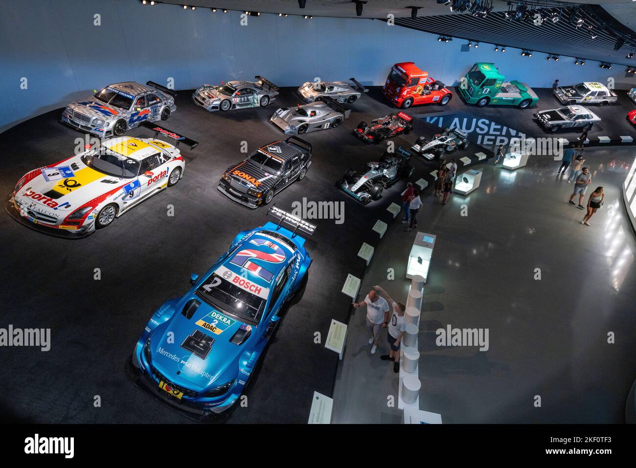 Voitures de course, Mercedes Benz Museum, Stuttgart, Allemagne Banque D'Images Voitures de course, Mercedes Benz Museum, Stuttgart, Allemagne Banque D'Images