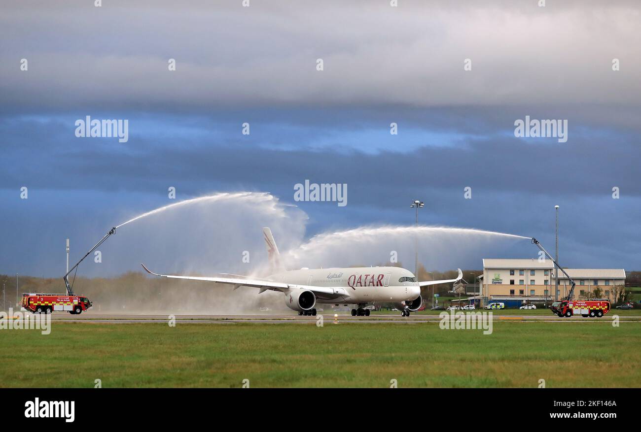 L'équipe du pays de Galles quitte l'aéroport de Cardiff pour la coupe du monde FIFA 2022 au Qatar. Date de la photo: Mardi 15 novembre 2022. Banque D'Images