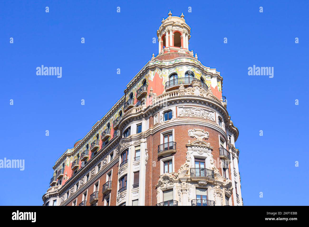Valence, Espagne - 5 novembre 2022: Architecture extérieure du bâtiment colonial de la Banque de Valence. Le monument est une attraction touristique Banque D'Images