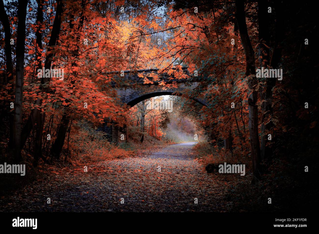 Sentier de Monsal en automne dans le quartier des pics Banque D'Images