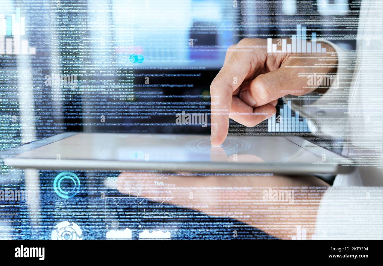 Hologramme, tablette et main d'homme d'affaires naviguant en ligne pour le Big Data futuriste et le Cloud Computing. Mains, tablette numérique et homme avec interface Banque D'Images