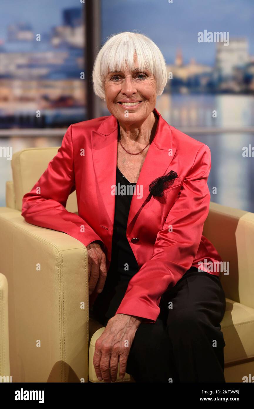 ARCHIVE PHOTO: Barbara RUTTING aurait été 95 ans sur 21 novembre 2022, Barbara RUETTING, actrice, auteur, activiste des droits des animaux, image individuelle rognée, motif unique. « People at Maischberger », talk show, 10 avril 2014. Banque D'Images