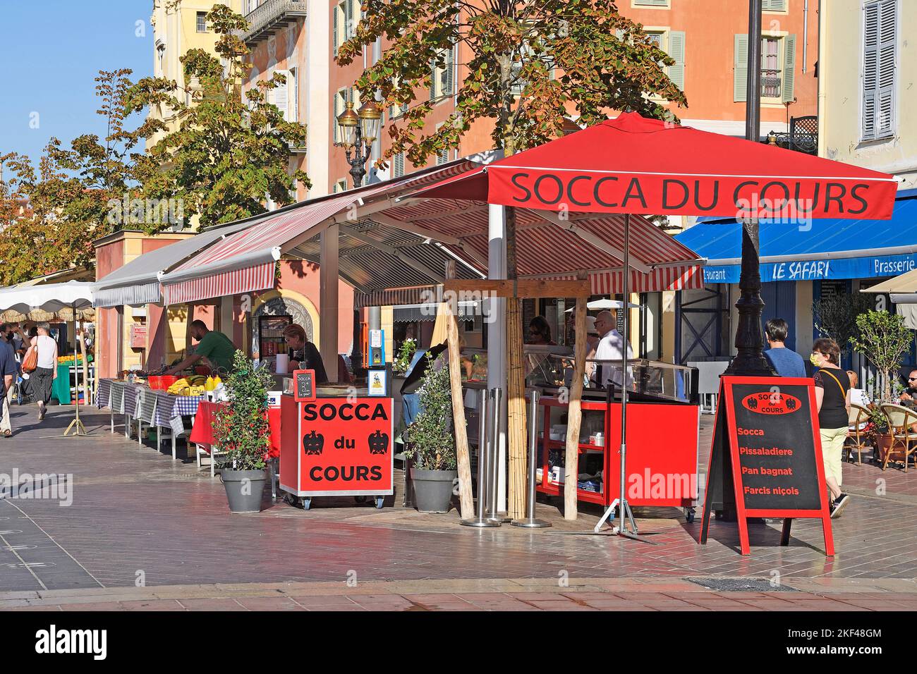 Markt auf dem cours Saleya, Innenstadt, Nizza, Département Alpes-Maritimes, région Provence-Alpes-Côte d’Azur, Frankreich Banque D'Images