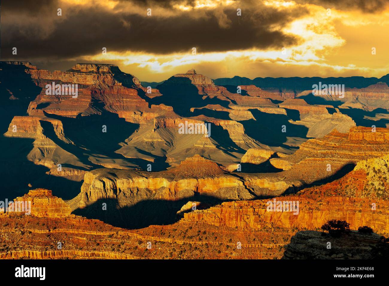 Sonnenuntergang Grand Canyon Nationalpark, South Rim, Südrand, letztes Licht nahe Yavapai point, Arizona, Etats-Unis, Nordamerika, Sonnenuntergang, Banque D'Images