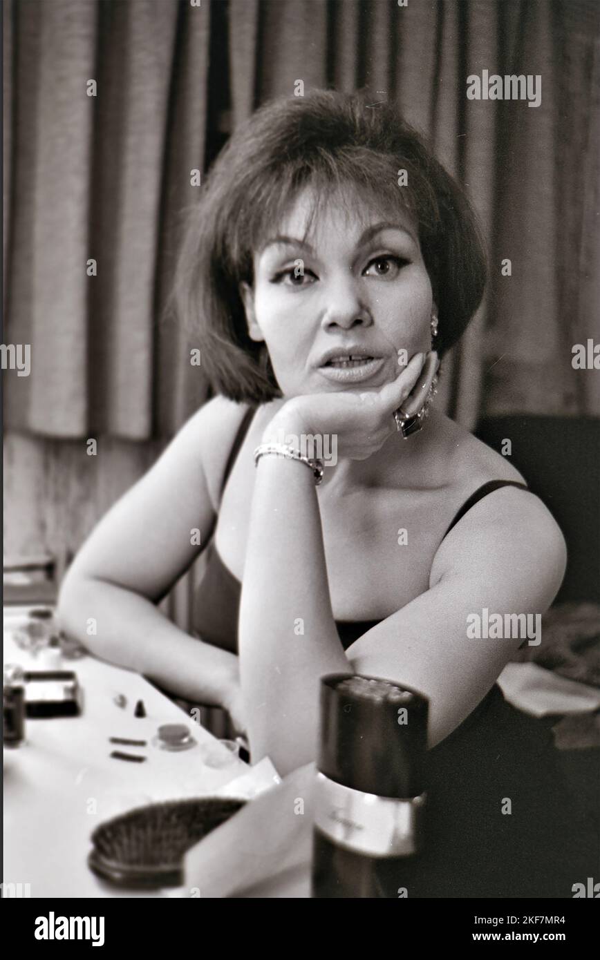 Cleo laine english jazz singer Banque de photographies et d'images à haute  résolution - Alamy
