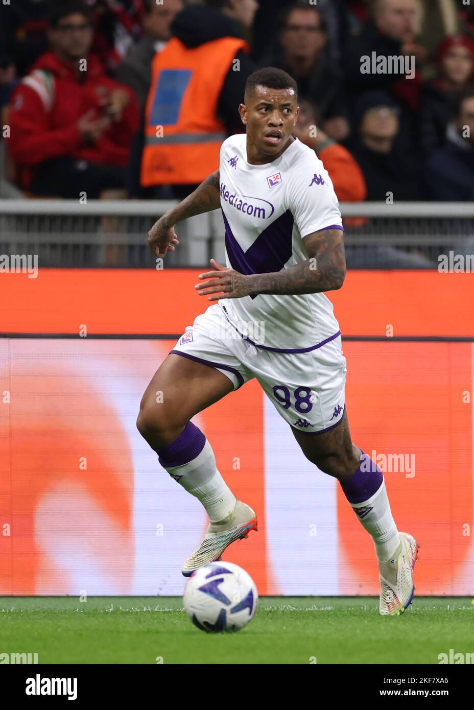 Milan, Italie, 13th novembre 2022. Igor dos Santos de Paulo d'ACF Fiorentina pendant la série Un match à Giuseppe Meazza, Milan. Le crédit photo devrait se lire: Jonathan Moscrop / Sportimage Banque D'Images