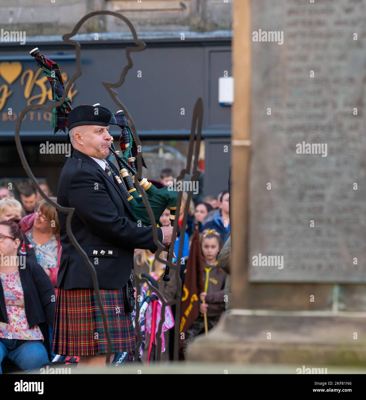 13 novembre 2022. Elgin, Moray, Écosse. C'est à partir de la parade du souvenir et de la pose de couronne au Monument commémoratif de guerre, sur la rue Elgin High. Banque D'Images