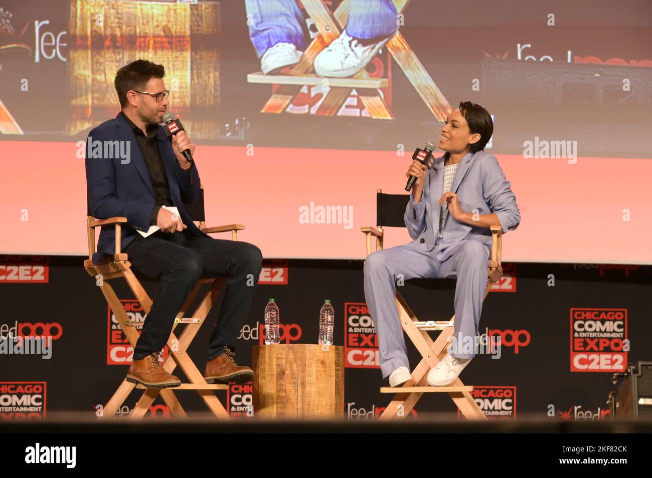 Rosario Dawson accueille des questions-Réponses au C2E2 2022 (Chicago Comic and Entertainment Expo) à McCormick place le dimanche, 7 août 2022 à Chicago, il, États-Unis avec: Rosario Dawson où: Chicago, Illinois, États-Unis quand: 07 août 2022 crédit: Adam Bielawski/WENN.com Banque D'Images