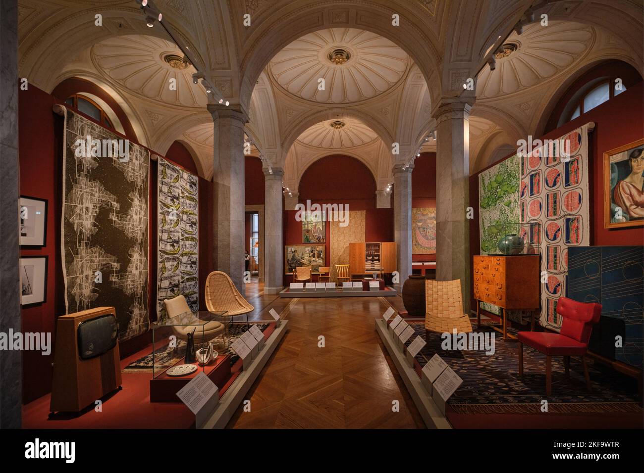 Stockholm, Suède - septembre 2022 : galerie d'exposition intérieure et vue sur la salle du Musée national de Suède Banque D'Images