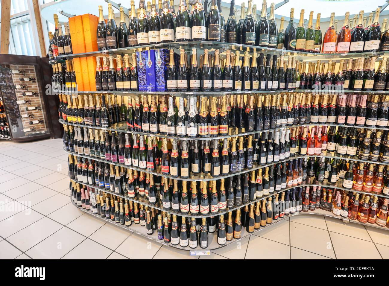 Alcool,vin,champagne,section,grand,choix,sur,présentation,à,E.Leclerc,grand,hypermarché