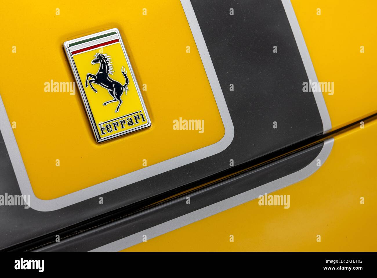 Badge de capot Ferrari 812 Competizione Banque D'Images