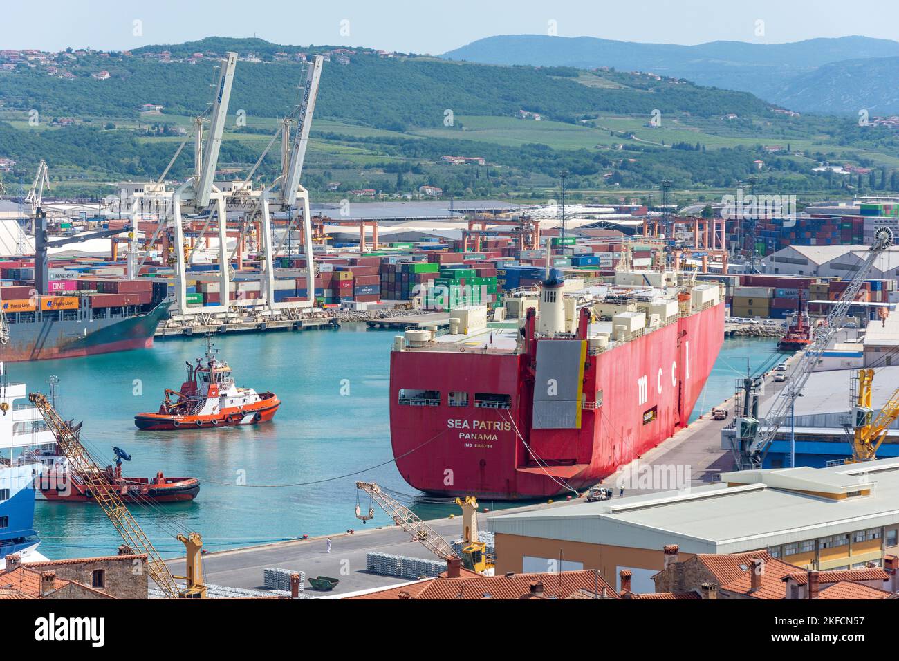 Le navire de transport de véhicules Sea Patris a amarré au port de Koper, Koper, Slovene Istria, Slovénie Banque D'Images
