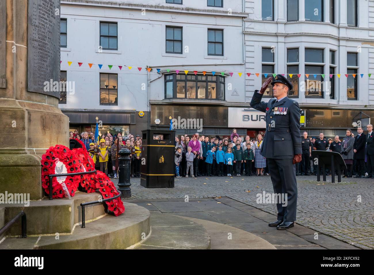 13 novembre 2022. Elgin, Moray, Écosse. C'est à partir de la parade du souvenir et de la pose de couronne au Monument commémoratif de guerre, sur la rue Elgin High. Banque D'Images