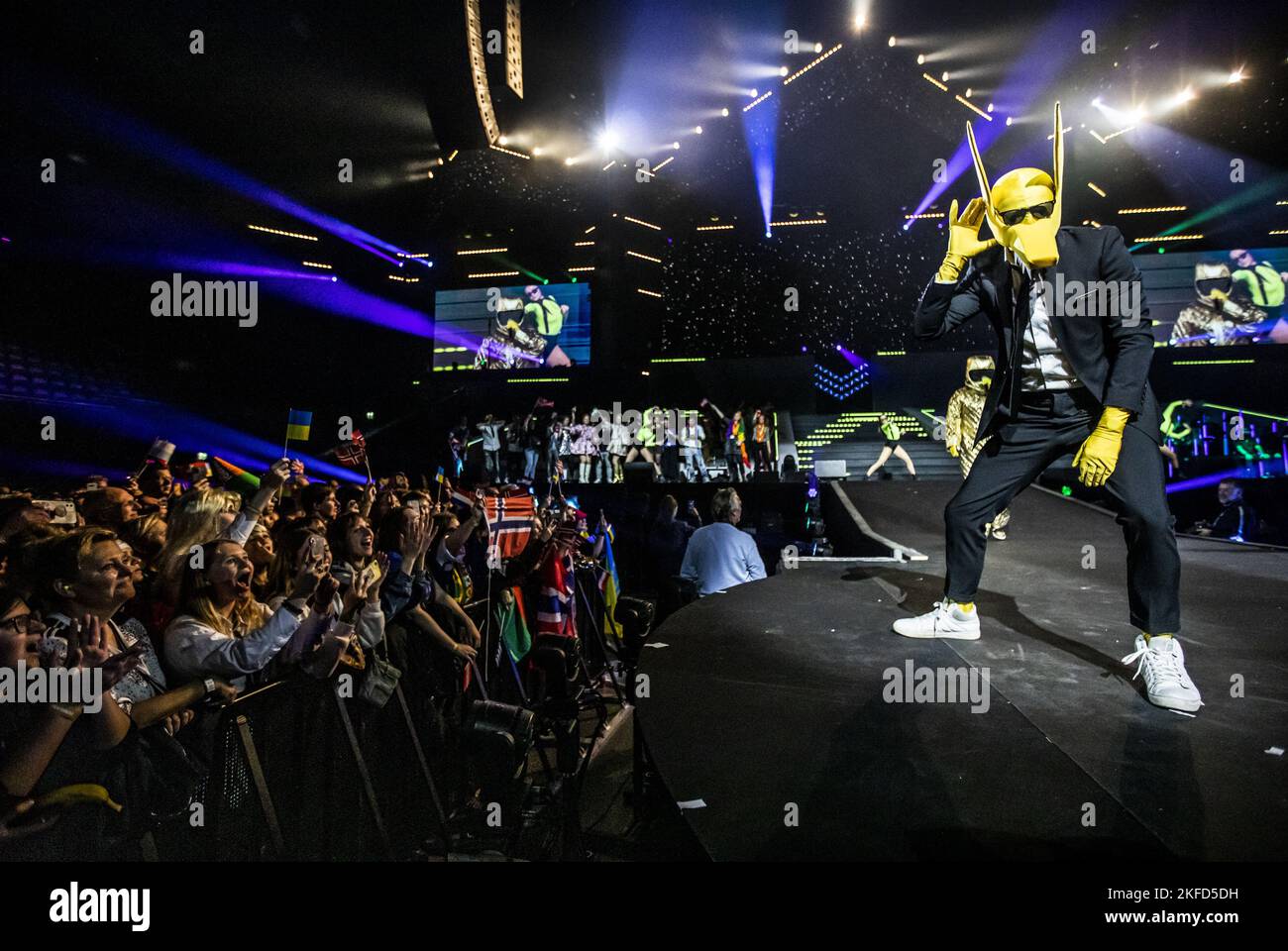 AMSTERDAM - 17/11/2022, représentation de Subwoolf pendant Het Grote Songfestivalfeest au Ziggo Dome. L'événement est organisé pour la deuxième fois, avec d'anciens participants au Concours Eurovision de la chanson qui exécutent à nouveau leur chanson. ANP EVA PLEVIER pays-bas sortie - belgique sortie Banque D'Images