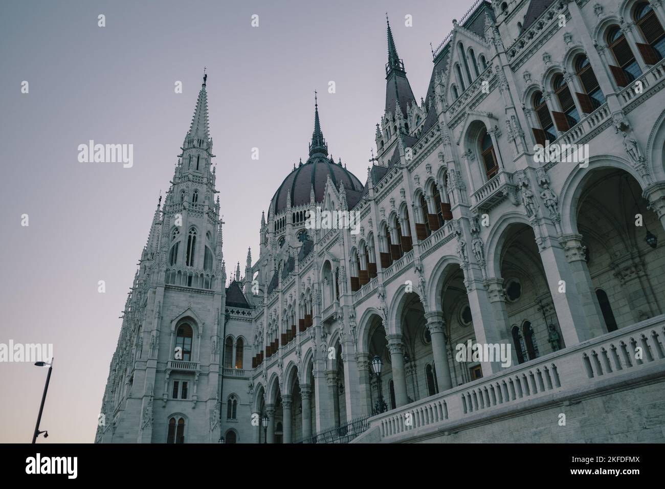 Un petit coup d'écran du Parlement hongrois à Budapest Banque D'Images