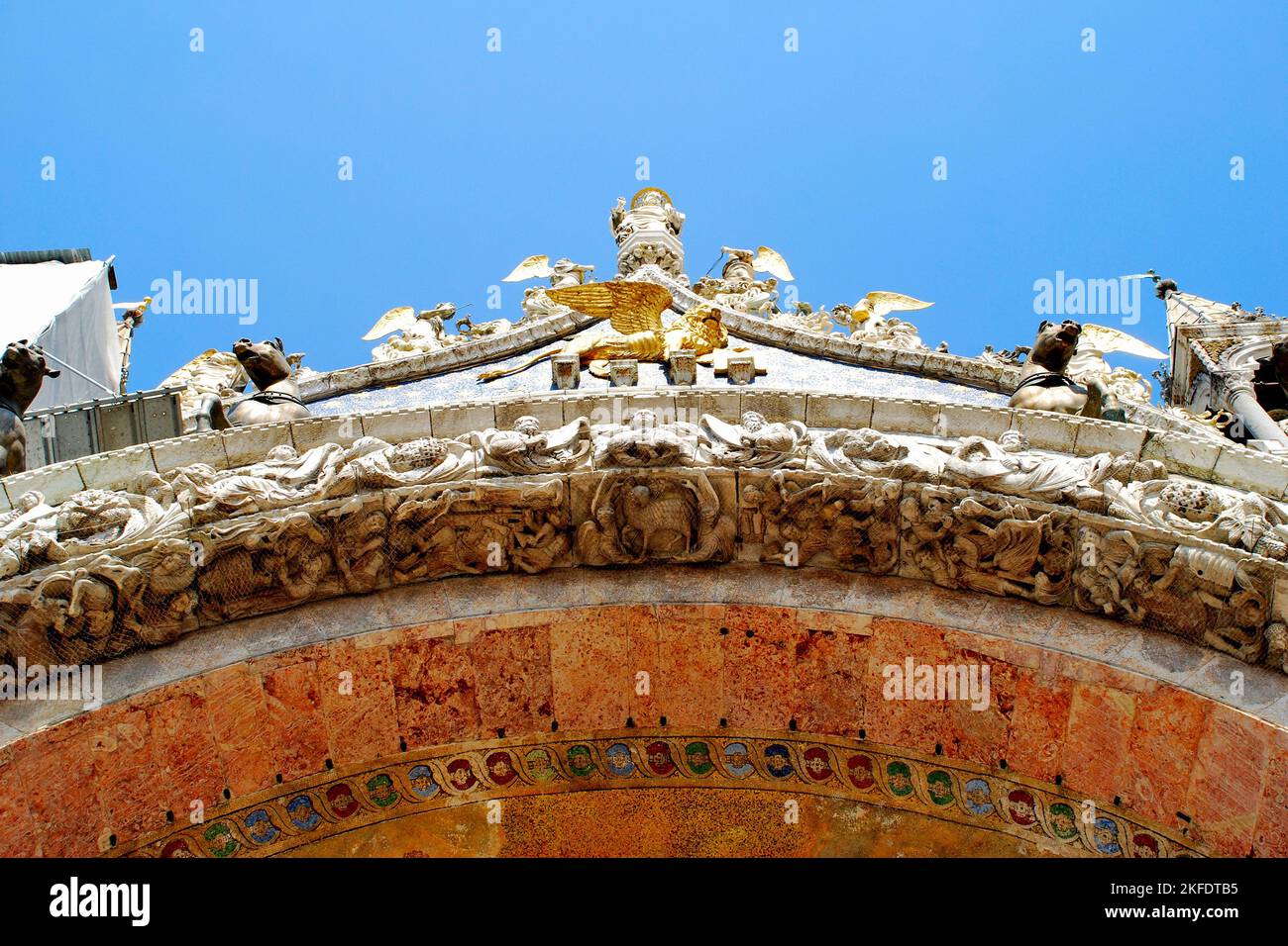 Détails extérieurs de St. Basilique de Mark, site classé au patrimoine mondial de l'UNESCO, Venise, Italie, Europe Banque D'Images