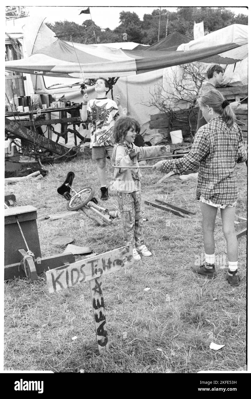 La tente pour enfants au Festival de Glastonbury, vendredi 24 juin 1994. Photo © Rob Watkins Banque D'Images