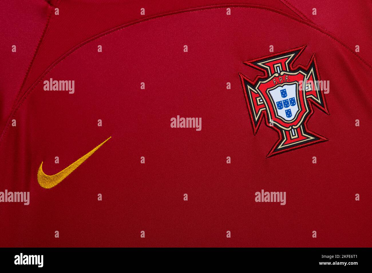 Gros plan de l'écusson de l'équipe nationale de football sur l'ensemble domicile. Coupe du monde de la FIFA, Qatar 2022. Banque D'Images