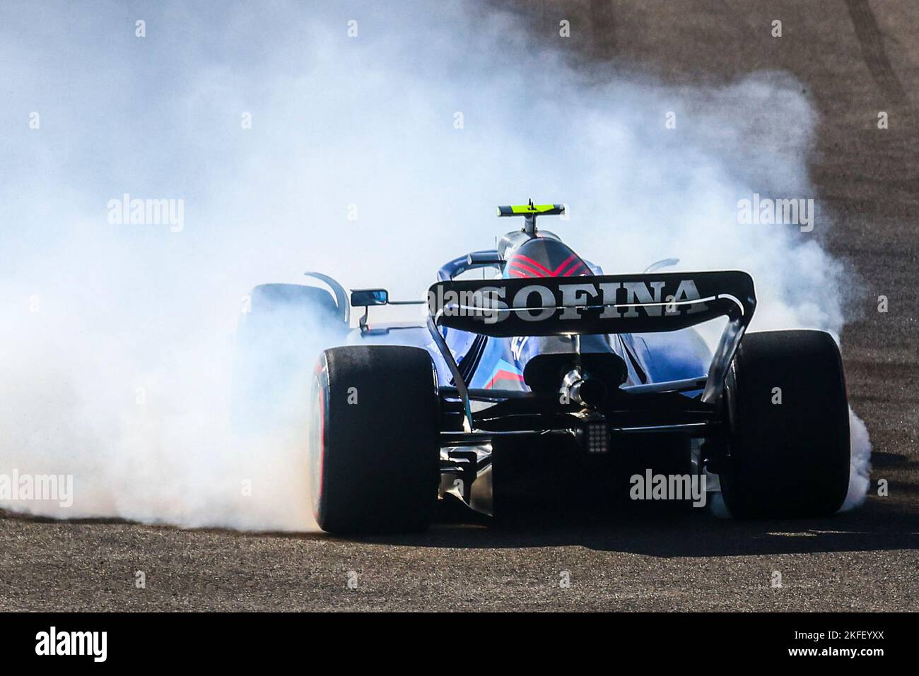 Émirats arabes Unis. 18th novembre 2022. Logan Sargeant de Williams tourne à la tour 1 pendant la pratique 1 du Grand Prix d'Abou Dhabi de Formule 1 au circuit Yas Marina sur 18 novembre 2022 à Abu Dhabi, Émirats arabes Unis. (Credit image: © Beata Zawrzel/ZUMA Press Wire) Banque D'Images
