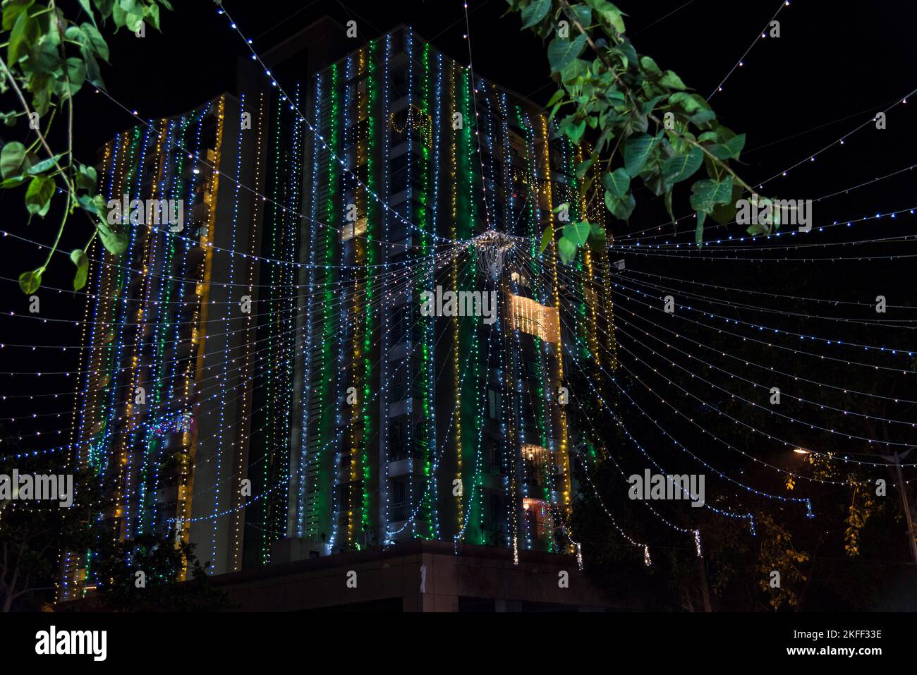 Décoration lumineuse de rue, festival de Diwali, Lokhandwala, Andheri, Bombay, Mumbai, Maharashtra, Inde Banque D'Images
