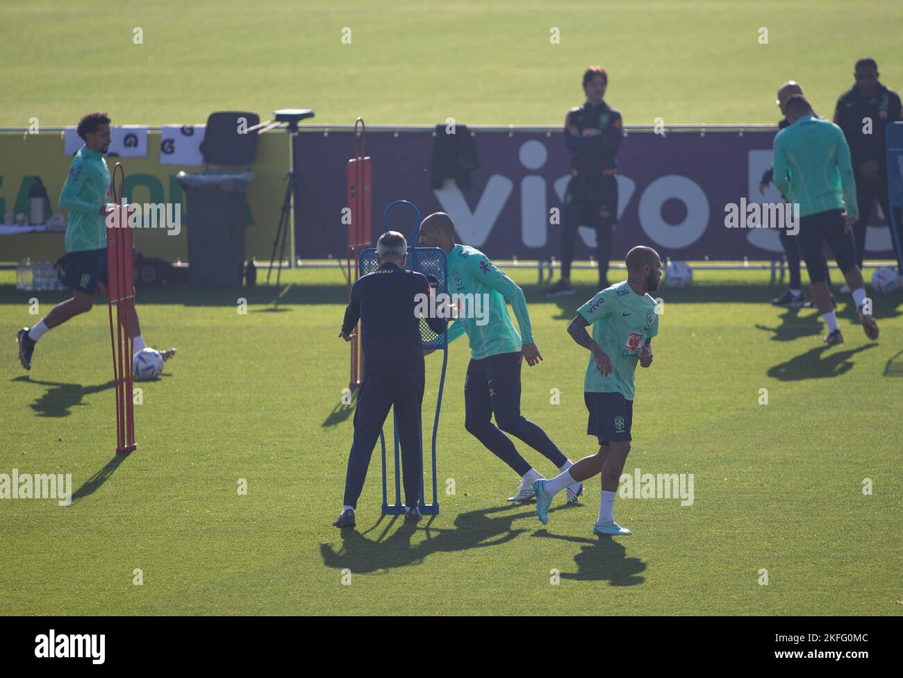 Turin, Italie. 18th novembre 2022. Joueurs du Brésil pendant les entraînements de l'équipe nationale de football du Brésil avant la phase finale de la coupe du monde 2022 au Qatar, au Centre d'entraînement de Juventus, 18 novembre 2022, Turin, Italie. Photo Nderim Kaceli crédit: Agence de photo indépendante/Alamy Live News Banque D'Images