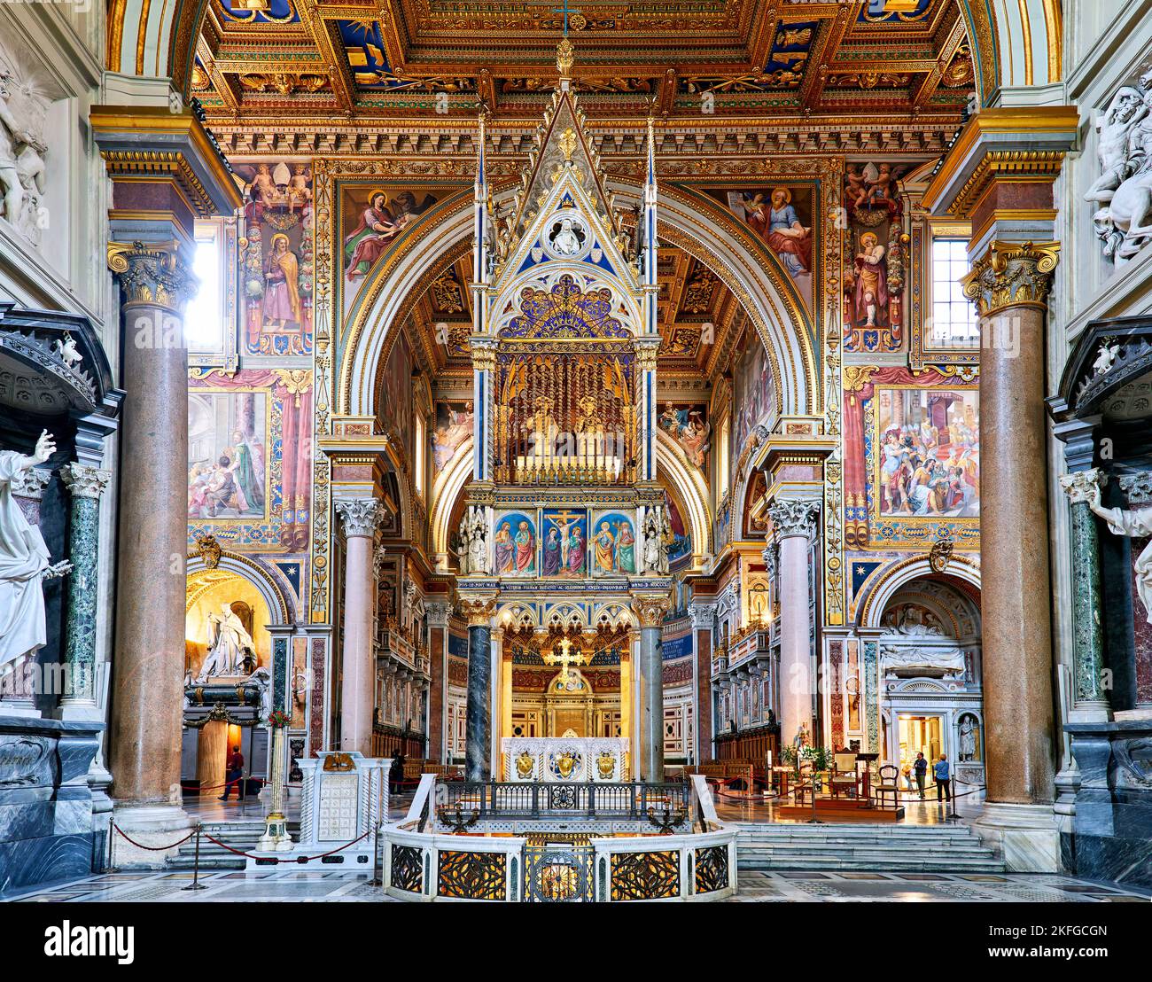 Rome Lazio Italie. La cathédrale de l'archibasilique du très Saint Sauveur et des saints Jean-Baptiste et Jean l'évangéliste du Latran est un Cathol Banque D'Images