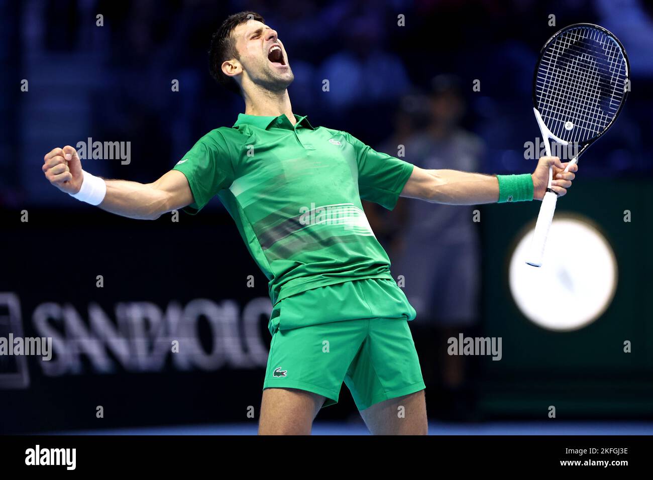 Novak Djokovic, de Serbie, célèbre à la fin du match des singles Round Robin entre Novak Djokovic, de Serbie, et Daniil Medvedev, de Russie, au cours du sixième jour des finales du Tour mondial de Nitto ATP. Banque D'Images Novak Djokovic, de Serbie, célèbre à la fin du match des singles Round Robin entre Novak Djokovic, de Serbie, et Daniil Medvedev, de Russie, au cours du sixième jour des finales du Tour mondial de Nitto ATP. Banque D'Images