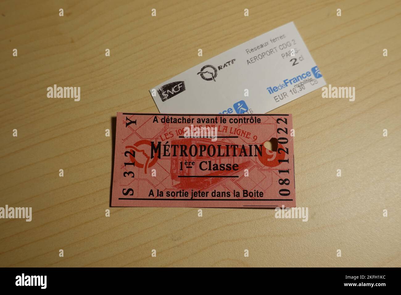 Paris, historisches und aktuelles Metroticket // Paris, métro historique et récent Banque D'Images