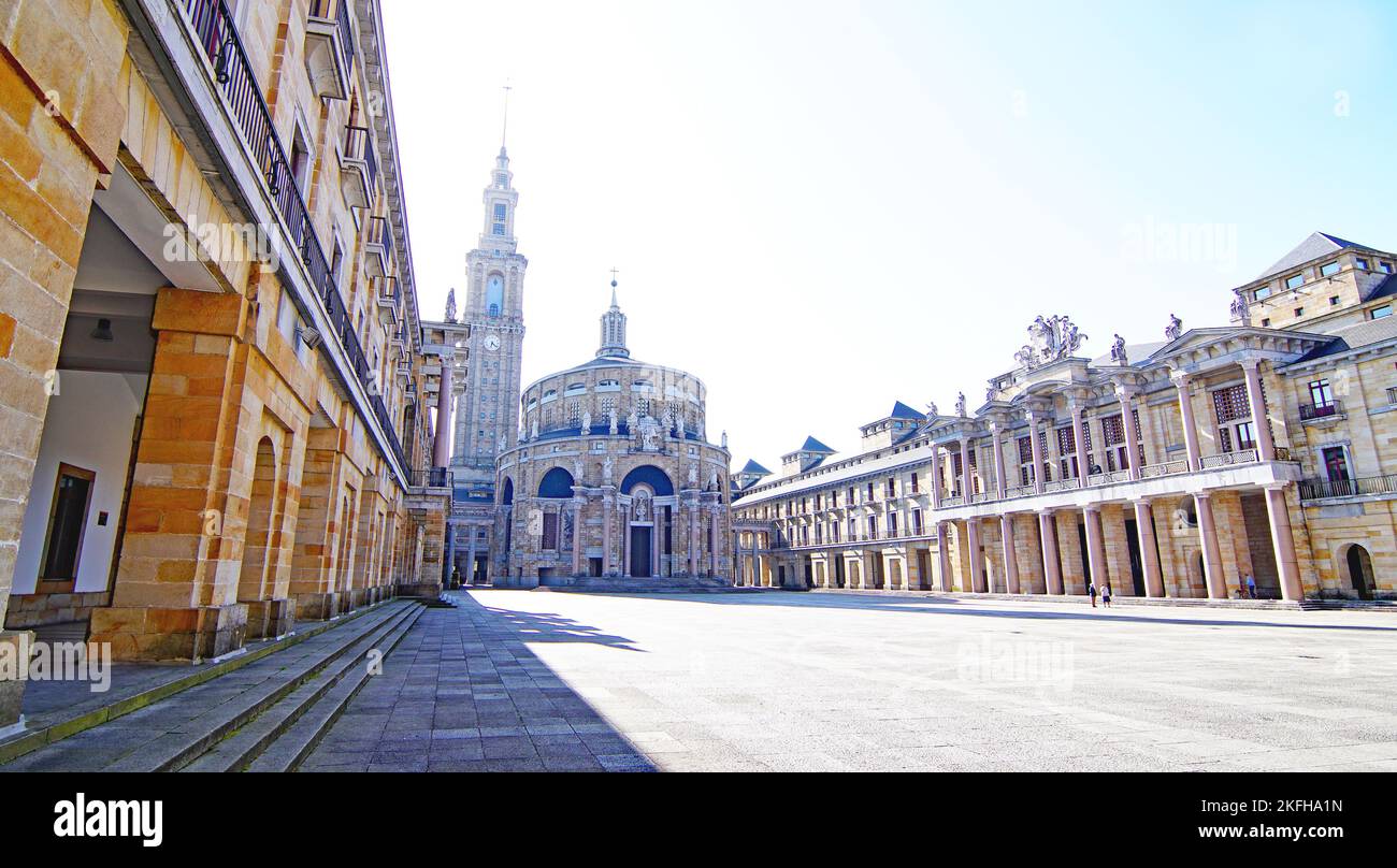 Vue de l'Université du travail de Gijón; Principauté des Asturies, Asturies, Espagne, Europe Banque D'Images