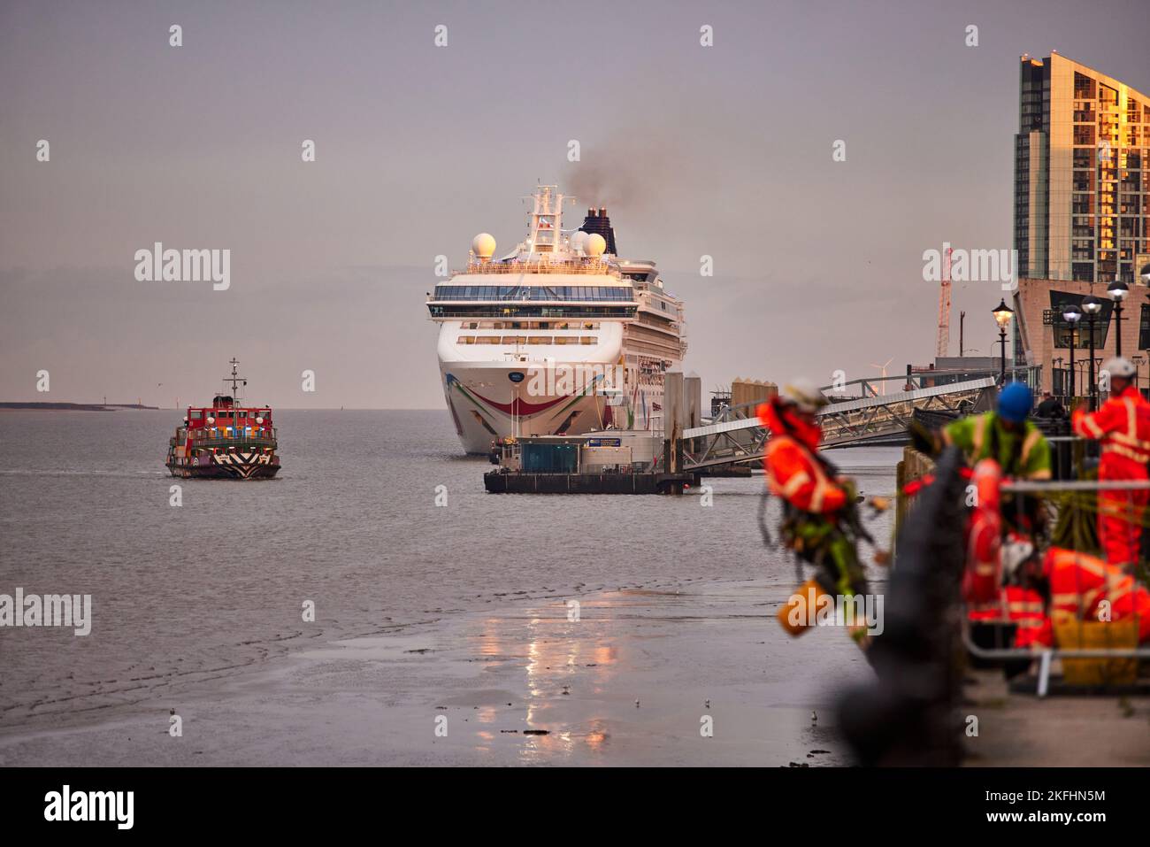 Liverpool croisières bateau sur la rivière mersey, Dazzle ferry, Banque D'Images